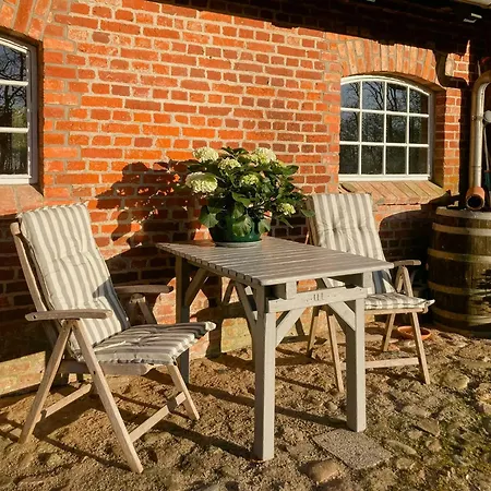 Historisches Meierei-loft Nur 50m Von Der Trave Apartament *