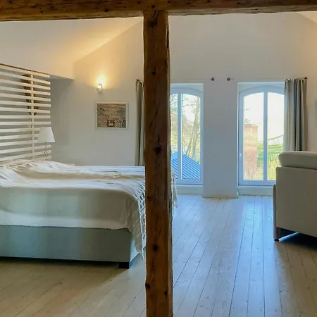 Apartament Historisches Meierei-loft Nur 50m Von Der Trave Travenhorst
